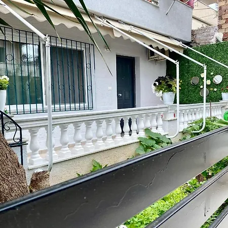 Ariana Apartament Casa vacanze Sarandë